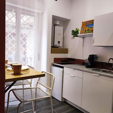 Donna Oliva Guest House Palermo Eksteriør billede