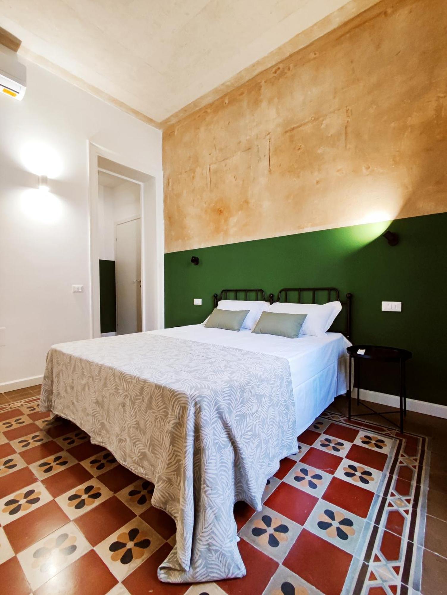 Donna Oliva Guest House Palermo Eksteriør billede