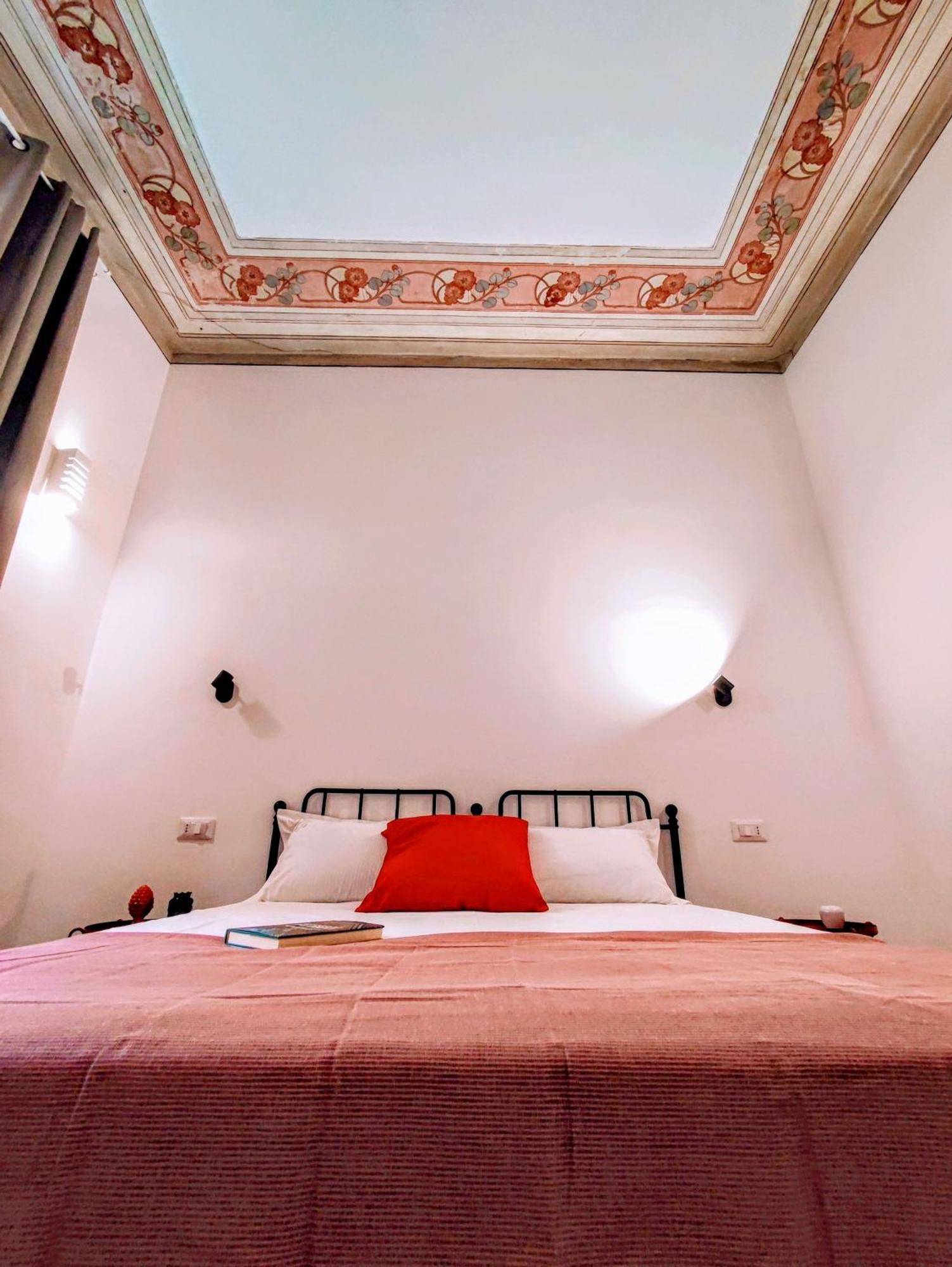 Donna Oliva Guest House Palermo Eksteriør billede